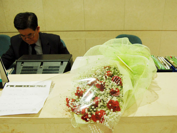 a3a0f737+30704+rose+bunch+01+jpg a3a0f737+30704+rose+bunch+01+jpg